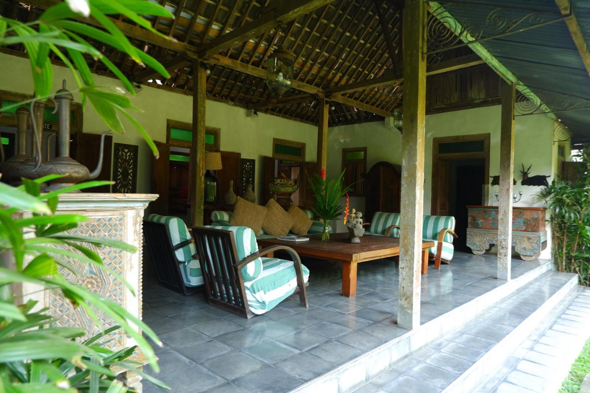 D'Omah Yogya Hotel Bantul Extérieur photo